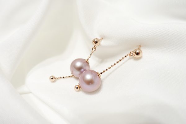 Pearls in Motion Fresh Water Pearl Earrings