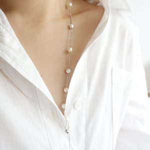 Asymmetrical adjustable freshwater pearl necklace
